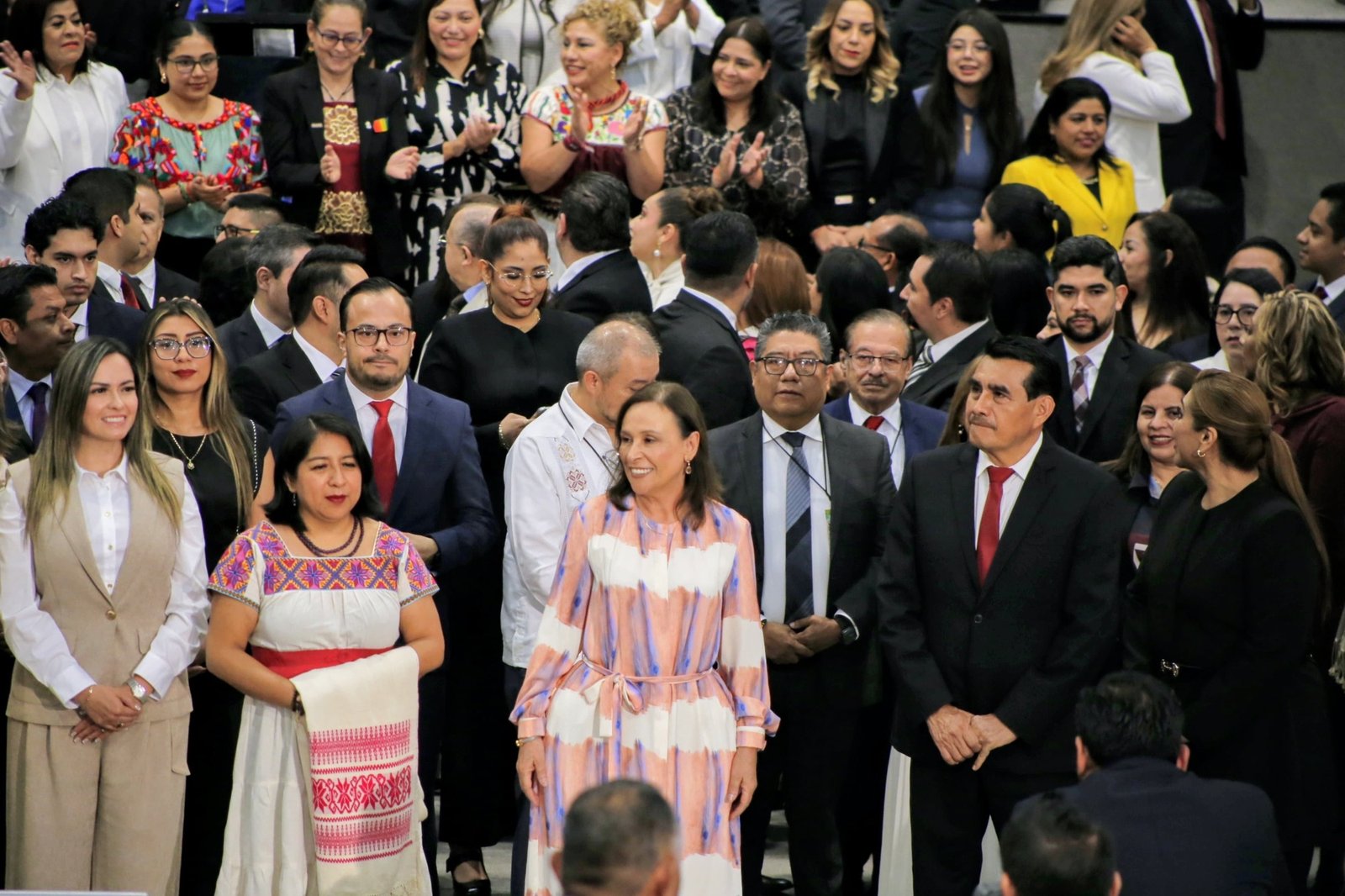 Congreso toma protesta a más de 90 integrantes del Poder Judicial ...